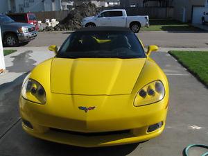  Chevrolet Corvette Coupe (2 door)