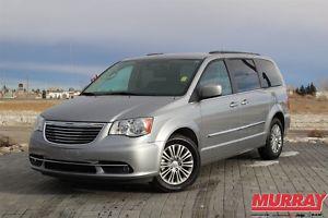  Chrysler Town & Country TOURING* LEATHER* BLUETOOTH*