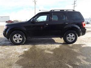  Ford Escape XLT AWD LOW KMS $