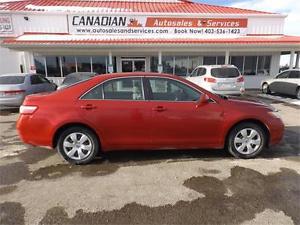  Toyota Camry LE LOW KMS TWO SET TIRES AND RIMS!