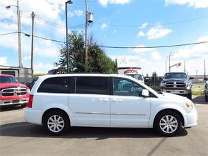  Chrysler Town & Country Touring | 7 Seater