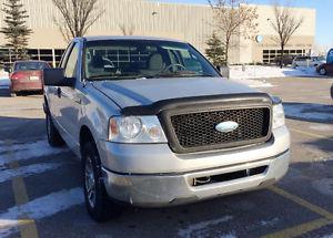  Ford F-150 XLT Pickup Truck