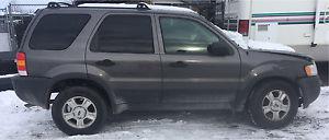  Ford Escape XLT. Selling as parts. MUST TAKE WHOLE