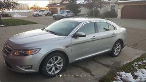  Ford Taurus (leather and winter tires)