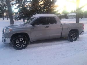  Toyota Tundra 4x4 Double Cab SR5 TRD Package NEW BODY