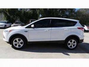  Ford Escape SE- FWD