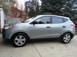  Hyundai Tucson GLS SUV, AWD RELIABLE GREAT SHAPE IN AND