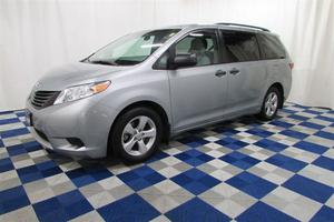  Toyota Sienna LE 8 Passenger/LOCAL/GREAT PRICE/REAR