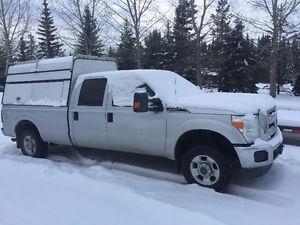  Ford F-250 XLT Pickup Truck