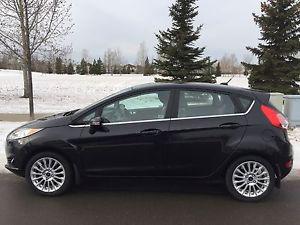  Ford Fiesta Titanium Loaded leather 31...Kms