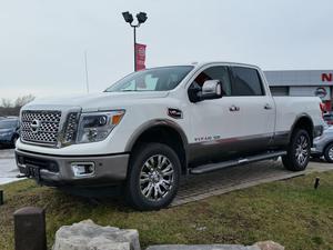  Nissan Titan