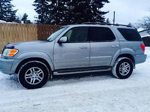  Toyota Sequoia Limited AWD SUV, Crossover
