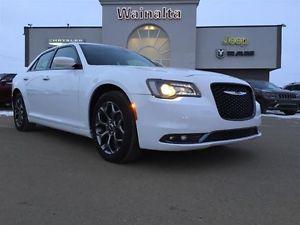  Chrysler 300 S AWD