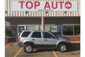  Ford Escape XLT 4x4 in Great shape with newer tires