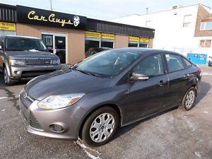 Ford Focus SE - Heated Seats, Bluetooth, Info Screen