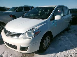  Nissan Versa