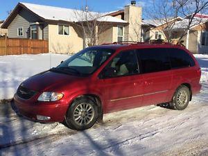  Chrysler Town and Country Minivan - Low Kms