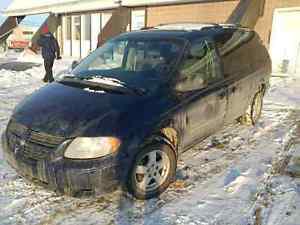  Dodge Grand Caravan SXT with DVD and Sto N Go