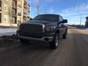  Dodge Ram  SLT Pickup Truck