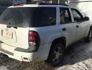  Chevrolet Trailblazer 4x4 MUST GO THIS WEEK.  OBO