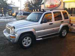  JEEP LIBERTY RENEGADE 4X4 FULLY LOADED SUNROOF 155 KMS