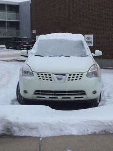  Nissan Rogue SL AWD with brand new tires, low kms