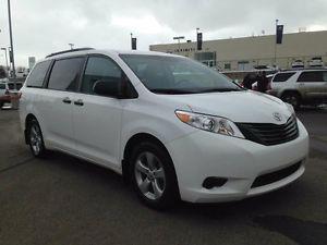  Toyota Sienna Former Service Shuttle 7 Passenger 4dr