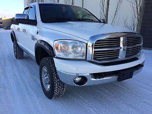  Dodge Ram HD SLT, low kms!