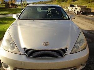  Lexus ES 330 Luxury Sedan