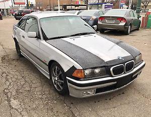 BMW 328is Heated Leather Seats! INCLUDES WARRANTY!