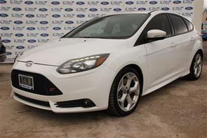  Ford Focus Base*Manual*MoonRoof