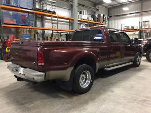 Immaculate  Ford F-350 King Ranch Lariat Dually truck