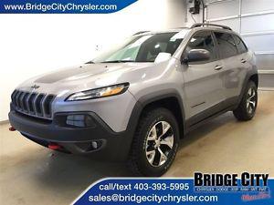  Jeep Cherokee Trailhawk- Leather, Sunroof, Remote