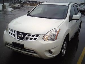  Nissan Rogue