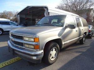  gmc suburban up to date no mechanical issues