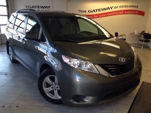  Toyota Sienna LE 8 Pass. Backup Cam, Heated Seats