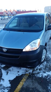 Toyota sienna  CE for sale