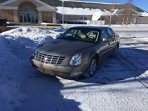  Cadillac DTS loaded **amazing condition **