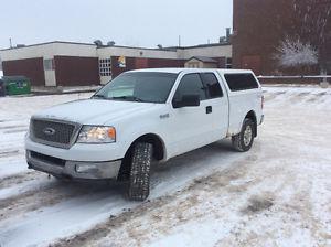  Ford F-150 Lariat Pickup Truck