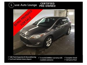  Ford Focus SE - ONLY km!! HEATED SEATS, POWER