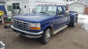  Ford F-350 Xlt Pickup Truck