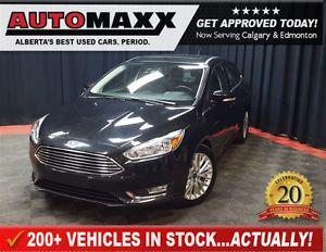  Ford Focus Titanium w/Leather/Nav/Sunroof!