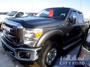  Ford Super Duty F-350 SRW 4x4 Crew Cab 156" Lariat