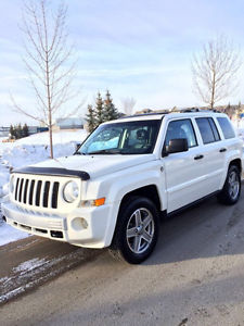  JEEP PATRIOT 4x4 Limited edition fully loaded!!