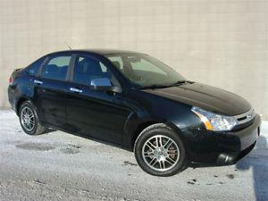  Ford Focus SE. WOW!! Only  Km! Loaded! Automatic!