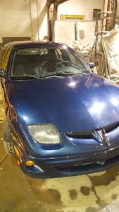  Pontiac Sunfire SE Sedan