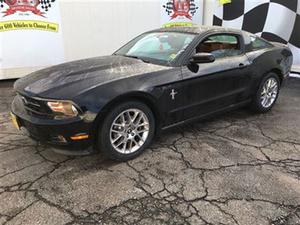  Ford Mustang V6, Manual, Sunroof,