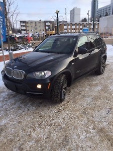  BMW X5 4.8i Sport Package, Panoramic, Nav, DVD,