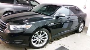  Ford Taurus limited Awd Mint!