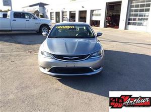  Chrysler 200 Limited ONLY  KM...Like New